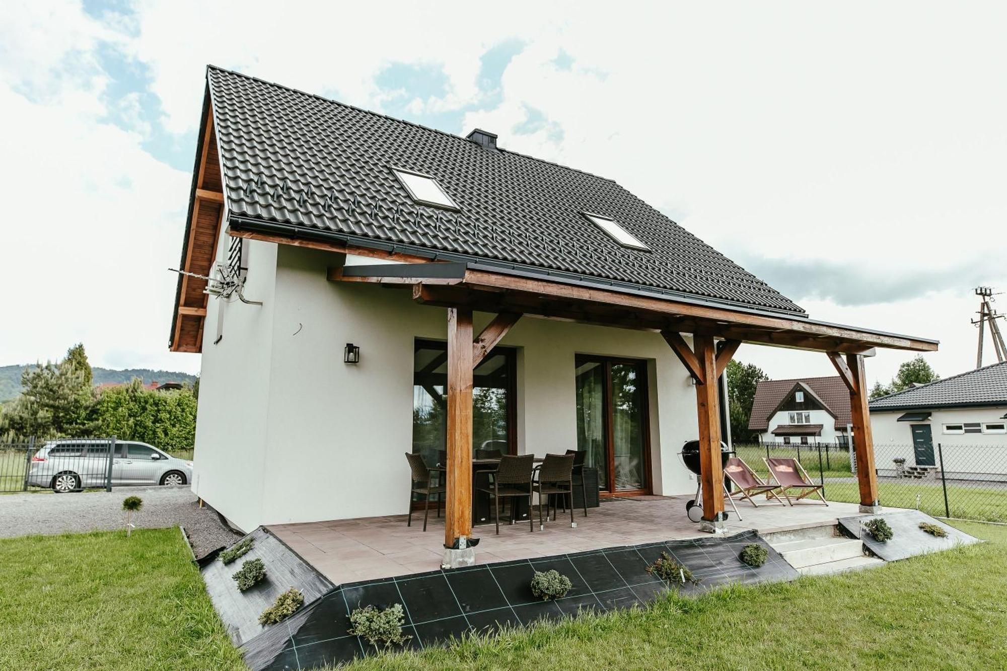 Dom Na Kwiatowej Zarzecze (Silesia)
